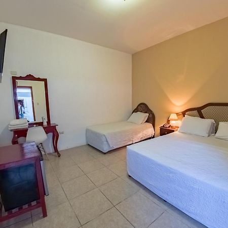 Provincia Santo Domingo Hotel Манагуа Екстериор снимка