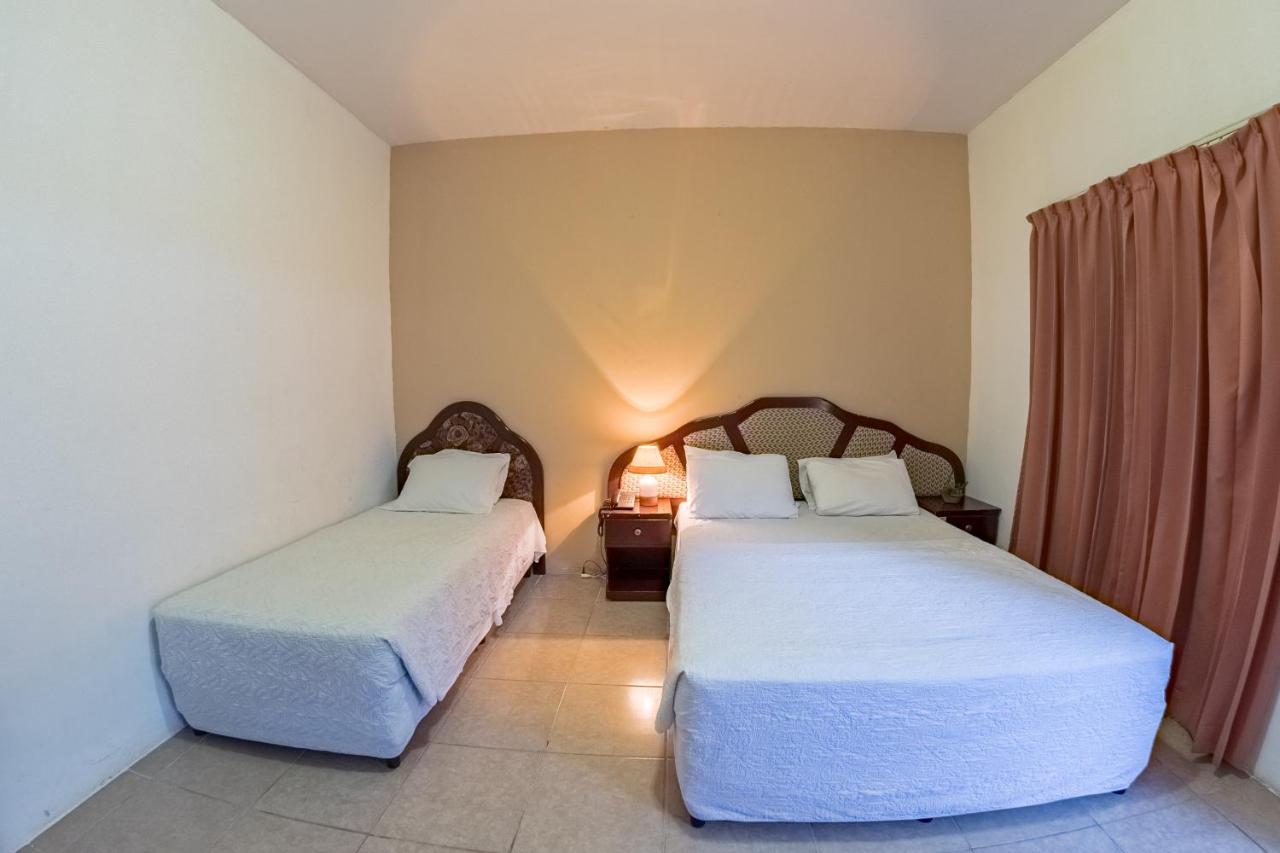 Provincia Santo Domingo Hotel Манагуа Екстериор снимка